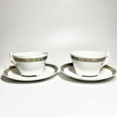 Чайные пары с цветочной гирляндой  в стиле модерн